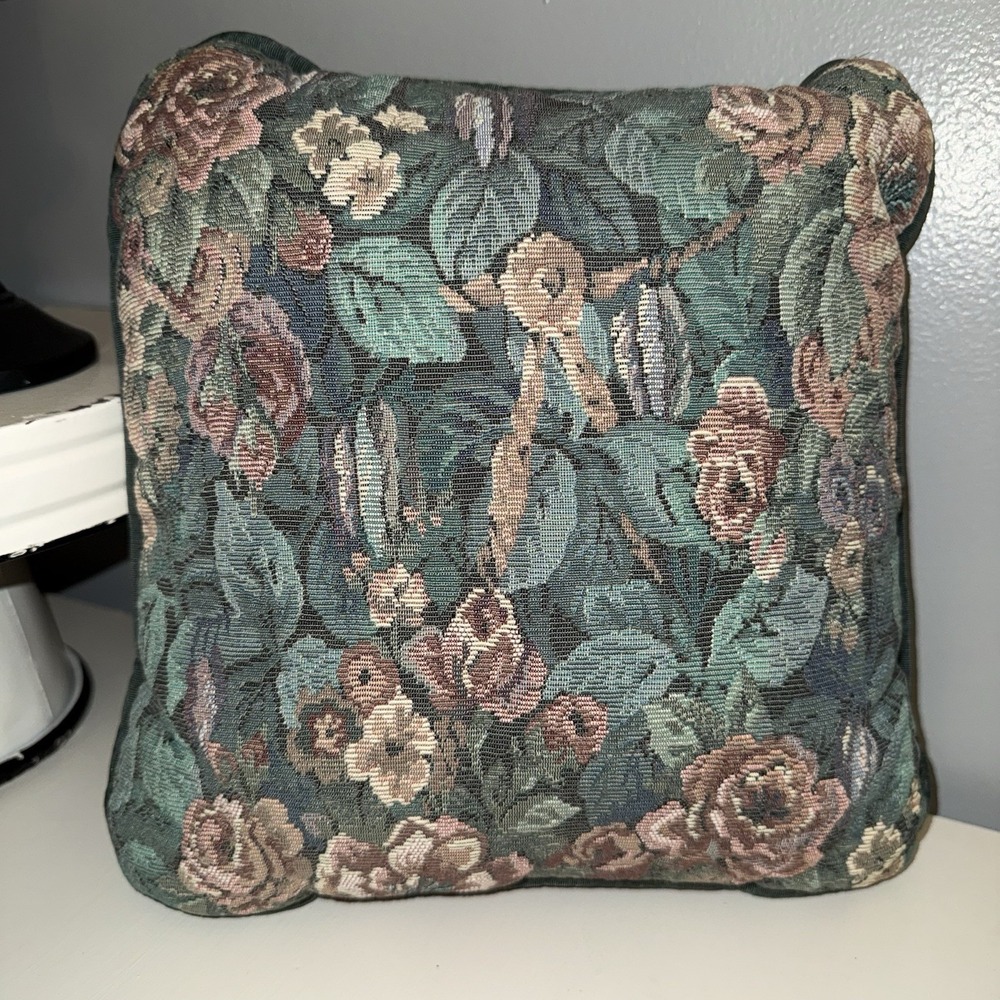 FLORAL TAPESTRY ACCENT PILLOW 12x12"SQUARE Cottagecore Farmhouse Country‎ Charm